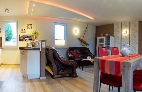 Loissin House | HOLIDAY HOUSE CHRISSY IN THE DIRECT BEACH LOCATION ON THE GREIFSWALDER BODDEN - NEAR THE BALTIC SEA