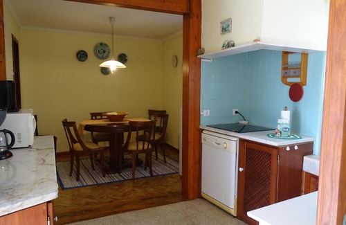 Malinha House | Holiday house Cruzes for 1 - 7 persons with 3 bedrooms - Row house