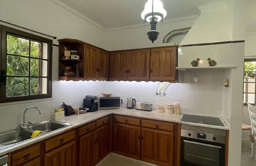 Gambelas House | Holiday house Faro for 1 - 10 persons with 5 bedrooms - Holiday home