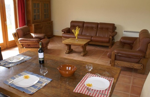 Sonnac-sur-l'Hers House | Holiday house Sonnac sur l'Hers for 2 - 5 persons with 2 bedrooms - Twin house
