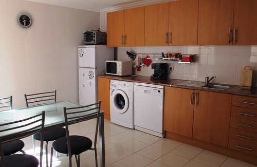 Baiona Villa | Holiday house in the center of Odeceixe with Terrace