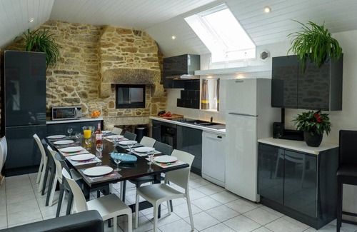 Plouguin House | Holiday house Plouguin for 1 - 12 persons with 5 bedrooms - Holiday house