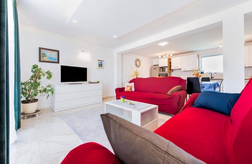 Debeljuhi House | Holiday house Zminj for 1 - 8 persons with 4 bedrooms - Holiday home