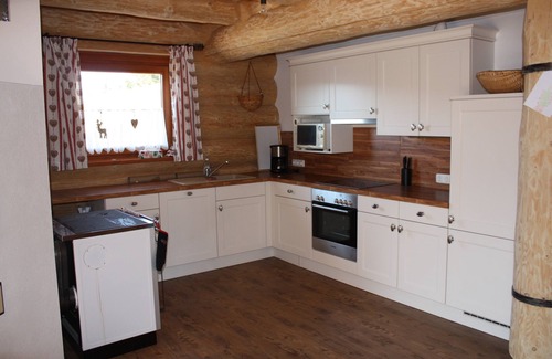 Krieglach Cabin | Holiday in Naturstammhaus