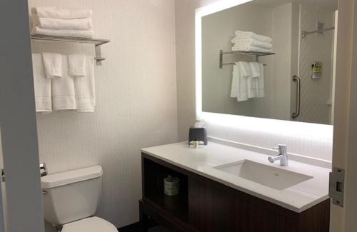 Milldale Hotel | Holiday Inn Cheshire - Southington by IHG