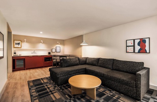 Heart of Missoula Hotel | Holiday Inn Downtown - Missoula by IHG