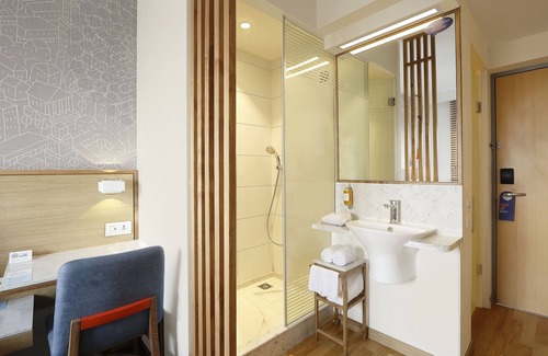 Thoraipakkam Hotel | Holiday Inn Express Chennai OMR Thoraipakkam by IHG