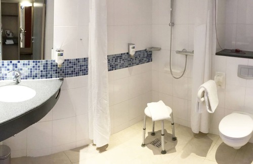 Guetersloh Hotel | Holiday Inn Express Guetersloh by IHG