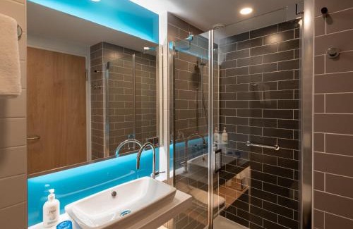 Egestorf Hotel | Holiday Inn Express - Hamburg South A7-AS42 by IHG