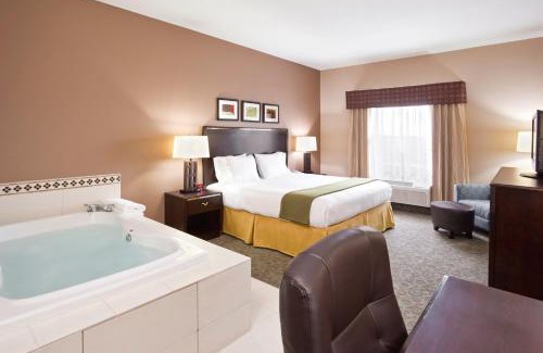Van Wert Hotel | Holiday Inn Express Hotel & Suites Van Wert by IHG