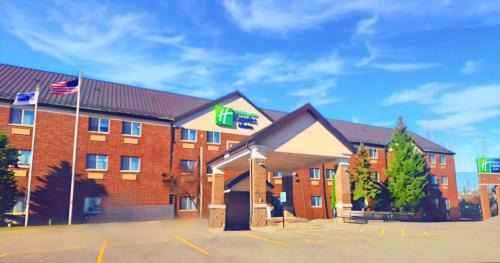 Woodbury Hotel | Holiday Inn Express Hotel & Suites St. Paul - Woodbury by IHG