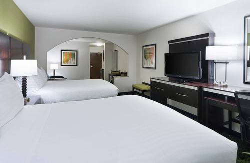 Arlington Heights Hotel | Holiday Inn Express & Suites Stroudsburg-Poconos by IHG