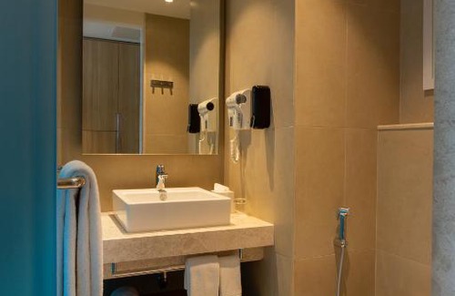 Hoskote Hotel | Holiday Inn Express & Suites Bengaluru Old Madras Road by IHG