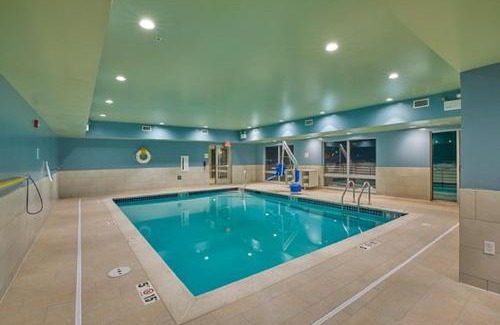 Granger Hotel | Holiday Inn Express & Suites - Mishawaka - South Bend by IHG