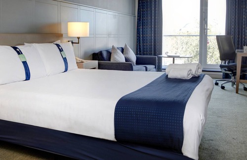 Hull Hotel | Holiday Inn Hull Marina by IHG