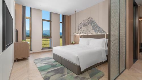 Longshan District Hotel | Holiday Inn Liaoyuan City Center by IHG