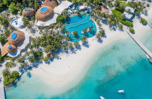 Kandooma Resort | Holiday Inn Resort Kandooma Maldives - Kids Stay & Eat Free and DIVE FREE for Certified Divers for a minimum 3 nights stay