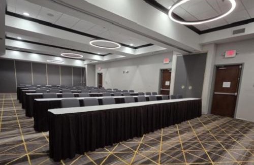 Fairview Heights Hotel | Holiday Inn Saint Louis-Fairview Heights by IHG