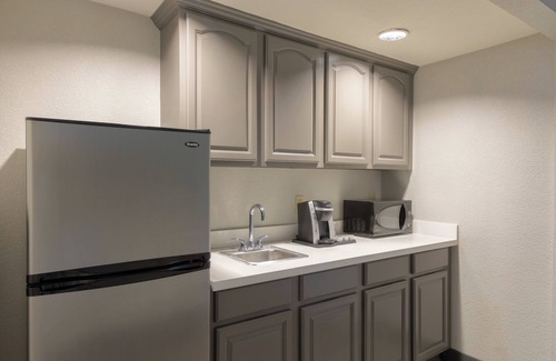 Kissimmee Hotel | Holiday Inn & Suites Orlando SW - Celebration Area by IHG