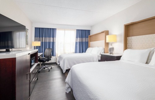 Colliers Hotel | Holiday Inn Weirton - Steubenville Area by IHG