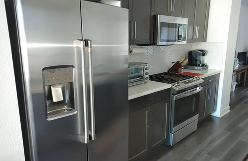 Central San Pedro House | Holiday special discount-Views, pets ok. walk 2 blocks to boardwalk to see boats