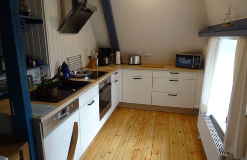 Pommerby Apartment | Holidays by the sea in a historic thatched house: WiFi, 2 Smart TVs, sauna from 2022