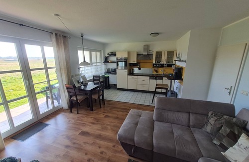 Zudar Apartment | Holidays in the countryside with a view of the water