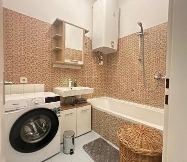 Hollabrunn Apartment | Hollabrunn-Rest-Relaxation-Garden contactless check-in