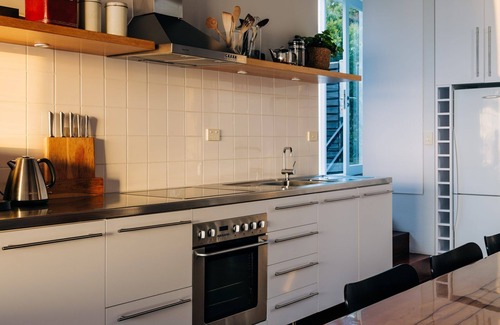 The Gardens House | Holland House - Romantic boutique accommodation at the Bay of Fires