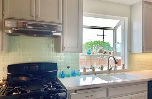 Redondo Beach House | Hollywood Riviera Casa Pacifica “Coastal Gem” Spa- Torrance/Redondo Beach