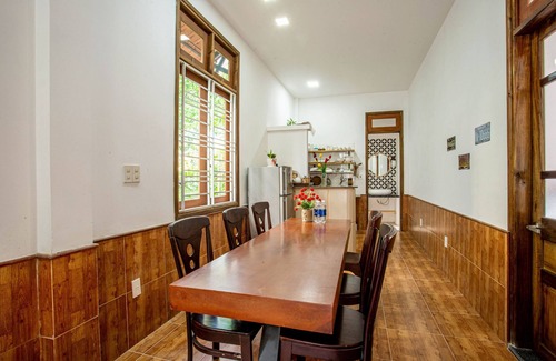 Thuy Xuan Villa | HOME 2 - Second Floor with 2 bedrooms(05 people)