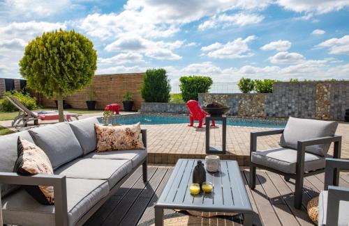 Tritteling-Redlach Bed & Breakfast | Home By Sab