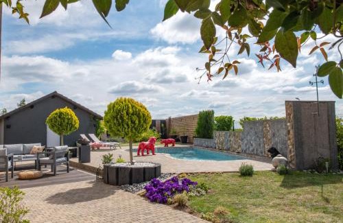 Tritteling-Redlach Bed & Breakfast | Home By Sab