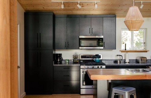 Tofino House | Home in Tofino w/hottub