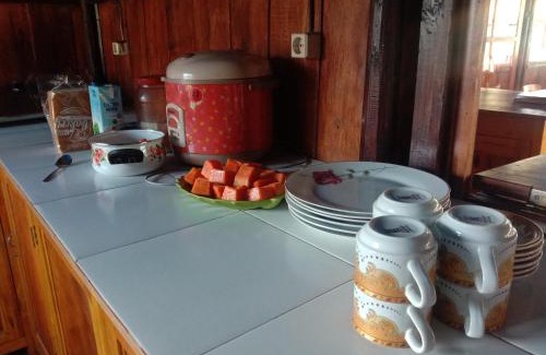 Ngada Apartment | Home stay wolokoro ecotourism