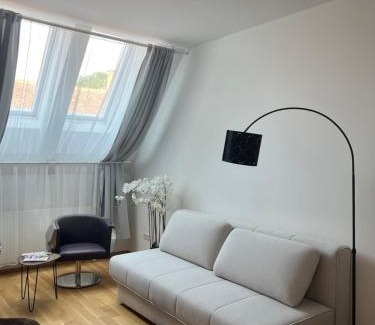 Hartberg Apartment | "Home-Suite-Home" im historischen Zentrum von Hartberg