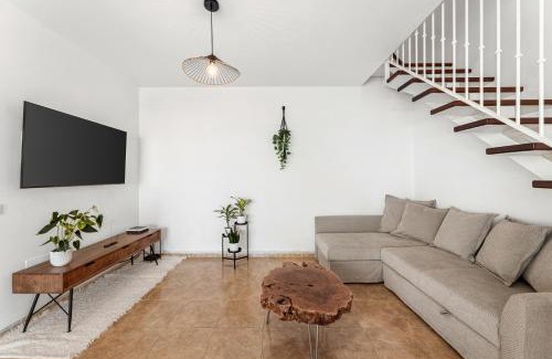 Orzola Apartment | Home2Book Delightful Órzola Duplex by the Coast