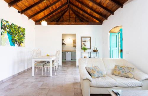 Llano del Moro House | Home2Book Rural House with Private Pool & BBQ