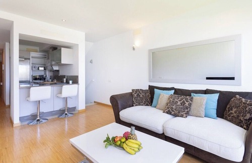 Santa Ursula Apartment | Home2Book Sea View & Pool Getaway, Santa Úrsula