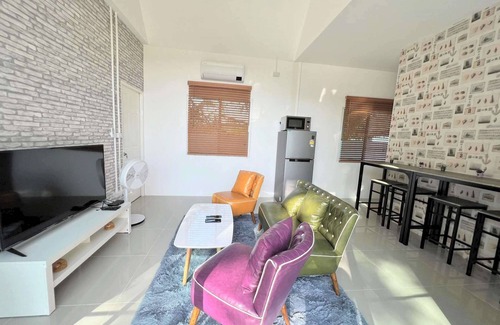 San Pa Thong House | Homerent @ Sariam Lake Chiang Mai