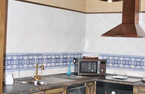 Hueva Apartment | Homerez - Apartment Mtn View Hueva