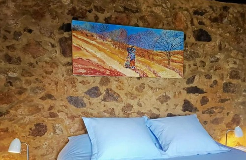 Segura de Toro Apartment | Homerez - Beautiful appartement for 2 ppl. with balcony at Segura de Toro