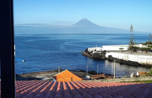 Urzelina House | Homerez - Big house for 19 ppl. with sea view and garden at Urzelina