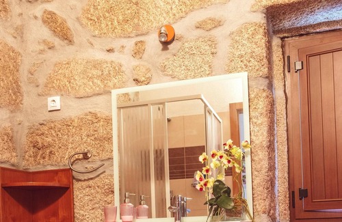 Vila Ruiva House | Homerez - House 2 km away from the beach for 6 ppl. at Fornos de Algodres