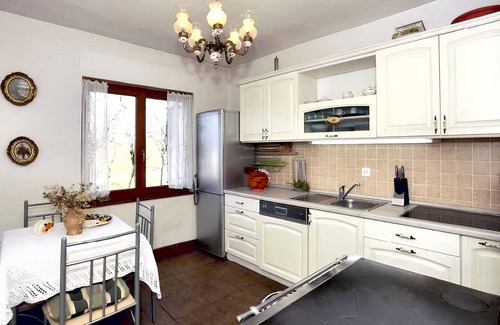 Donji Lapac House | Homerez - House in Donji Lapac