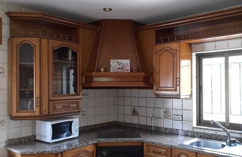 La Adrada Villa | Homerez - Modern villa with pool in La Adrada