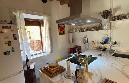 Valdeande House | Homerez - Spacious House in Valdeande with Garden