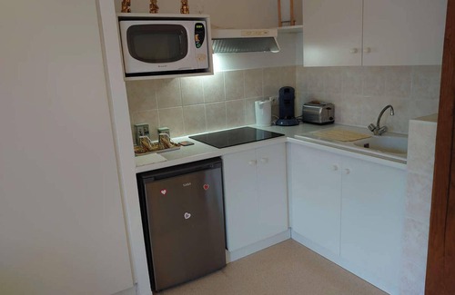 Duravel Apartment | Homerez - Studio, Duravel, pool.