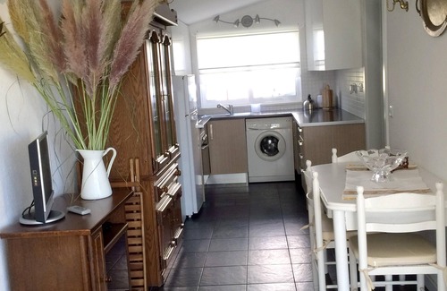 Montemor-o-Novo Villa | Homerez - Villa for 4 ppl. with swimming-pool, garden and terrace at Silveiras