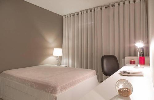 Mont'Serrat House | HomeStay 2 Avenida Carlos Gomes não tem garagem